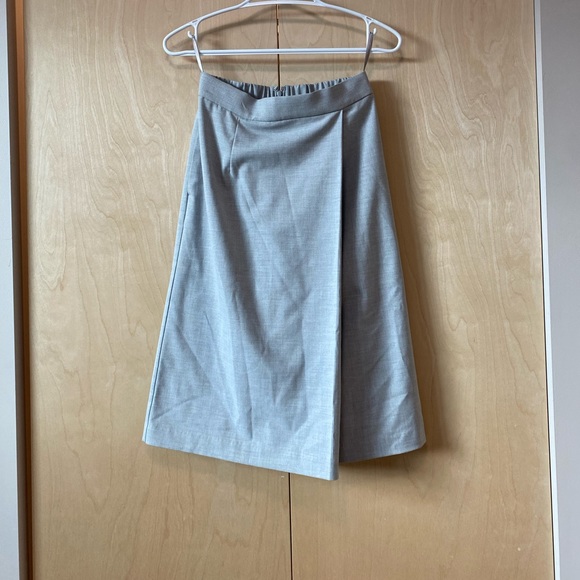 Uniqlo midi business casual skirt - Picture 1 of 2
